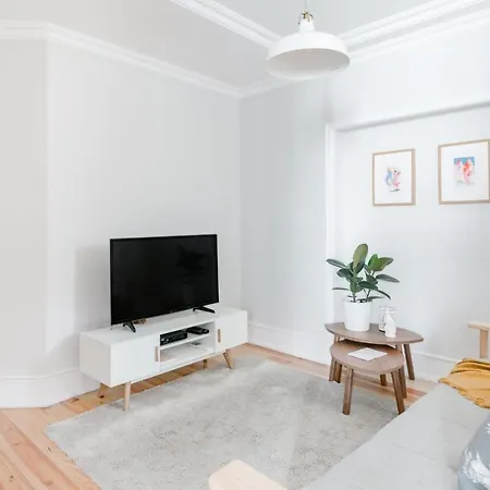 Center V * 리스본